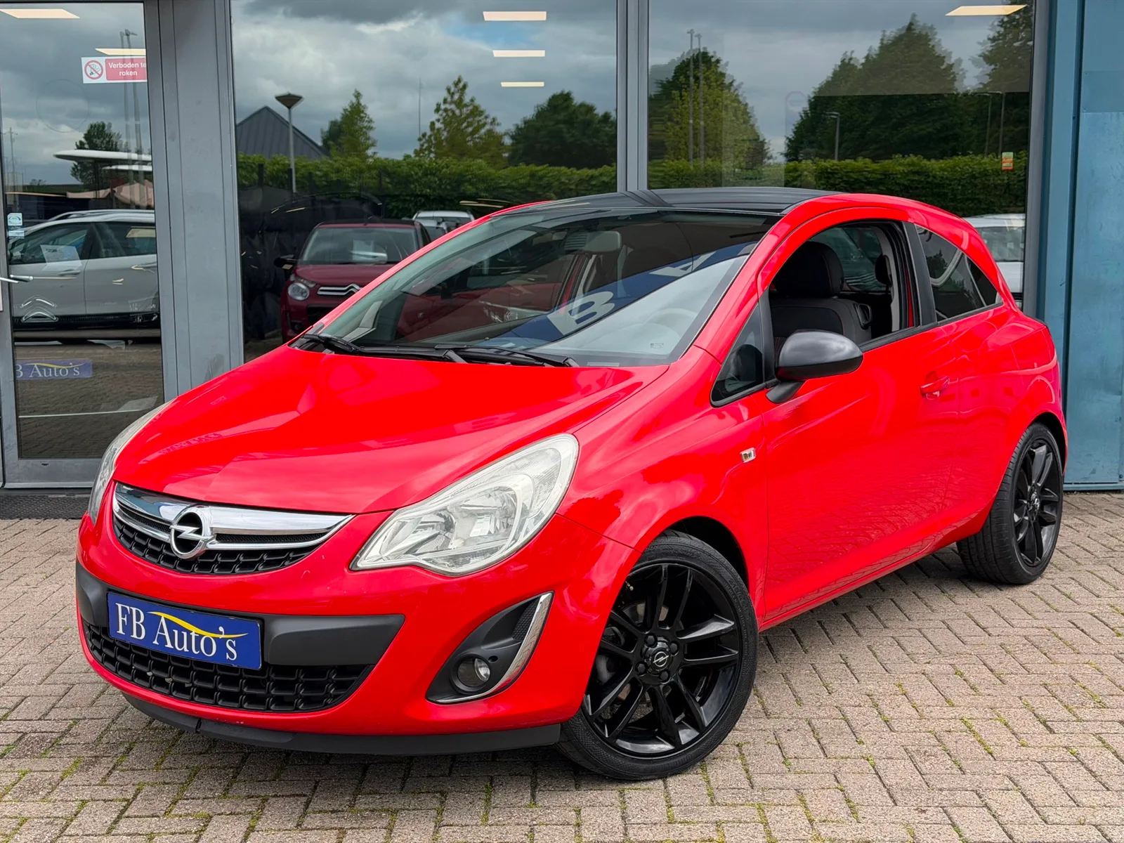 Opel Corsa (2011) — foto 1