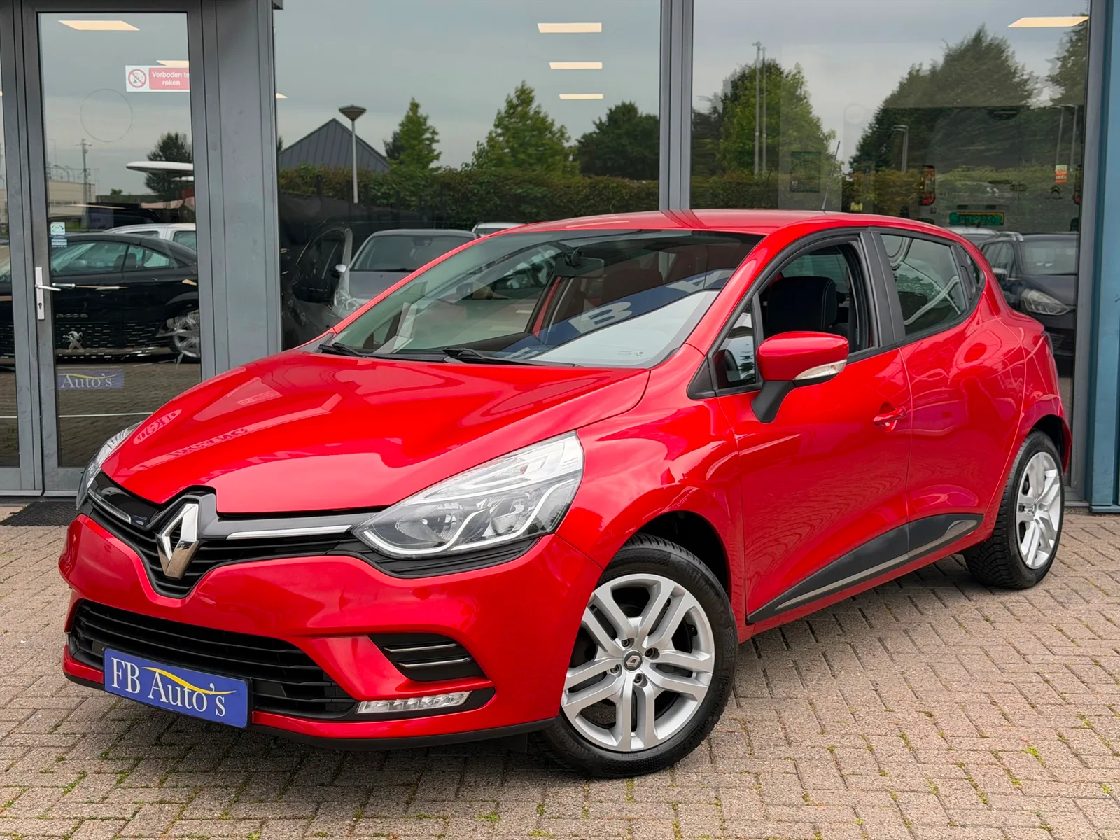 Renault Clio (2018) — foto 1