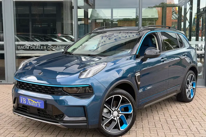 Lynk & Co 01 (2021)