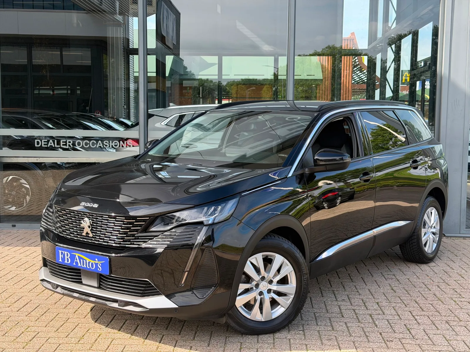 Peugeot 5008 (2023) — foto 1