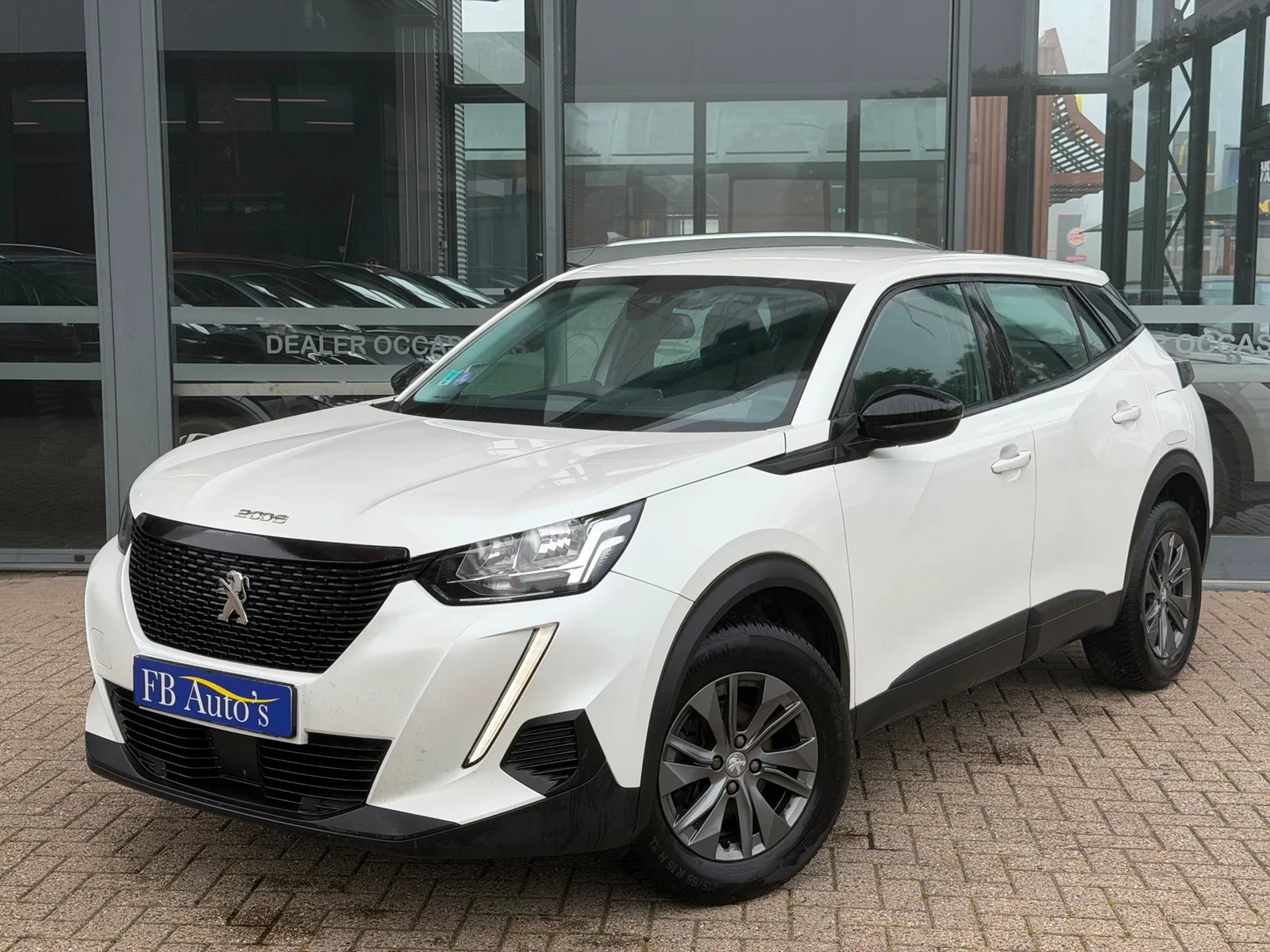 Peugeot 2008 (2022) — foto 1