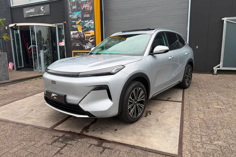 Geely Starray EM-i (2026)