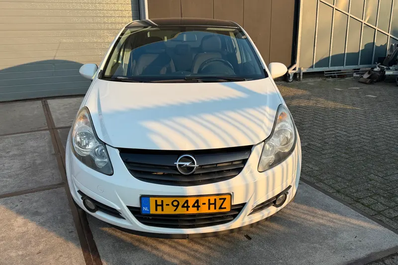 Opel Corsa (2010)