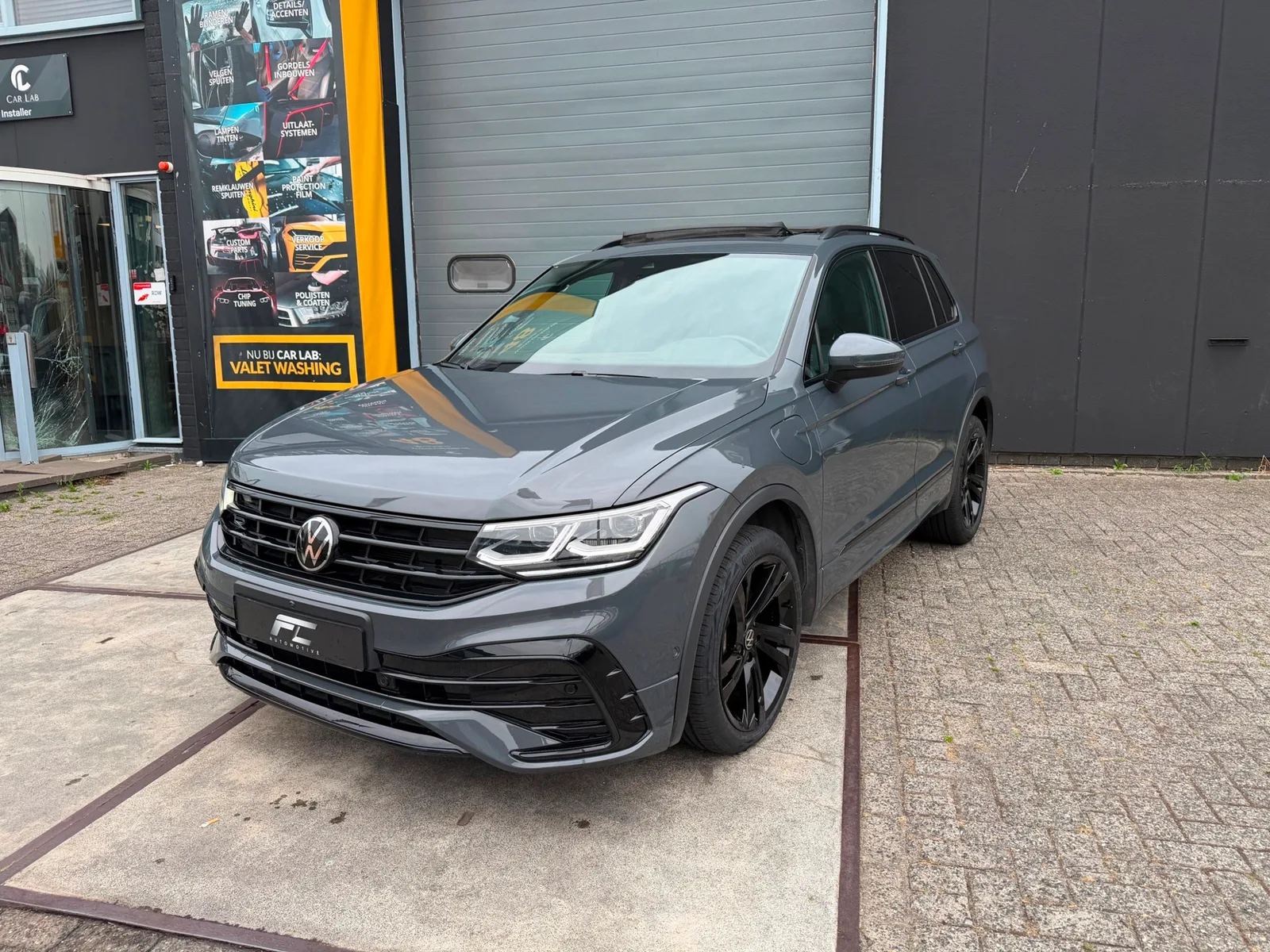 Volkswagen Tiguan (2022) — foto 1