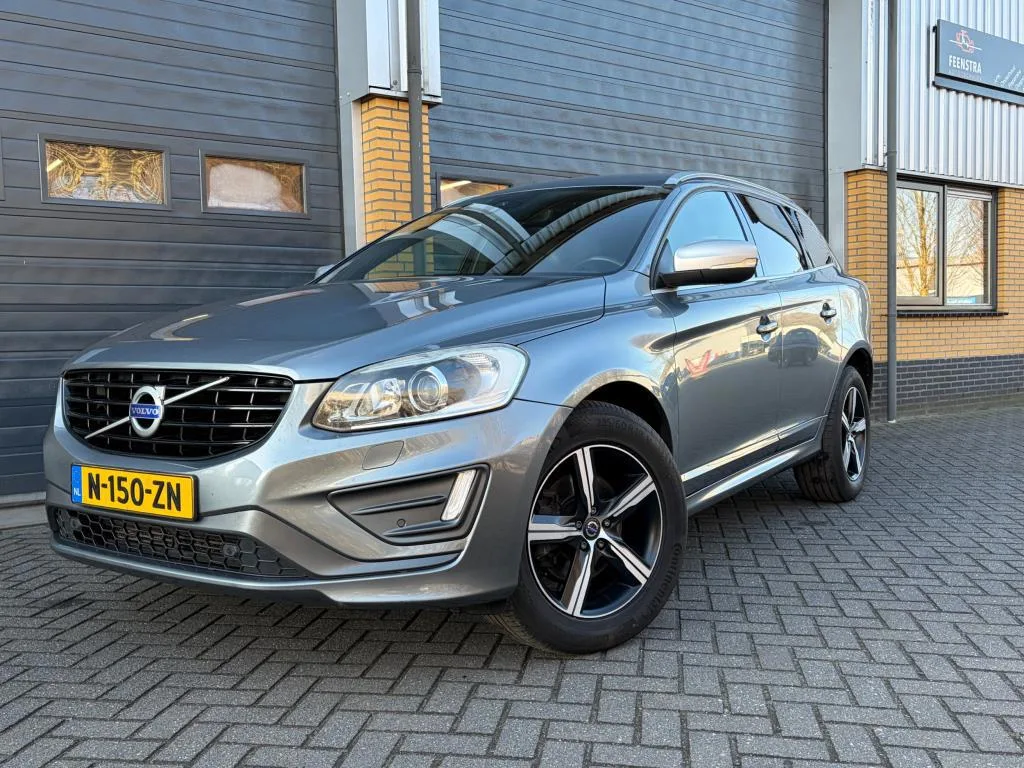 Volvo XC60 (2017) — foto 1
