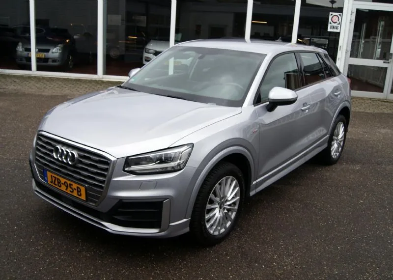 Audi Q2 (2020) — foto 1