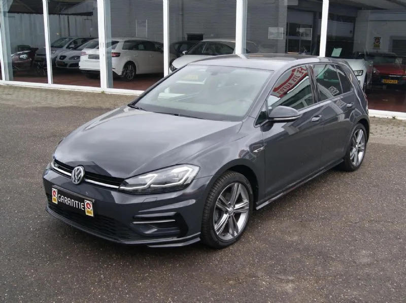 Volkswagen Golf (2017) — foto 1