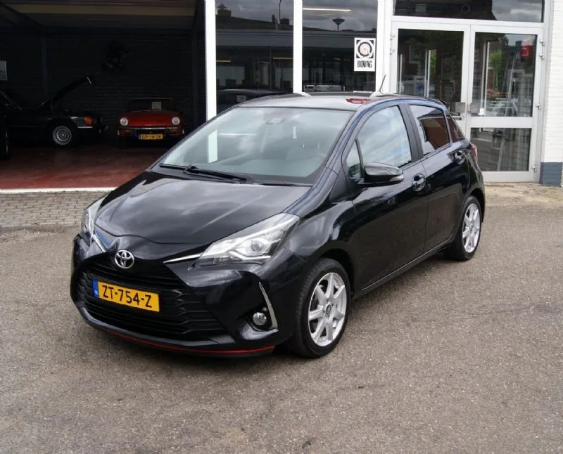Toyota Yaris (2019) — foto 1