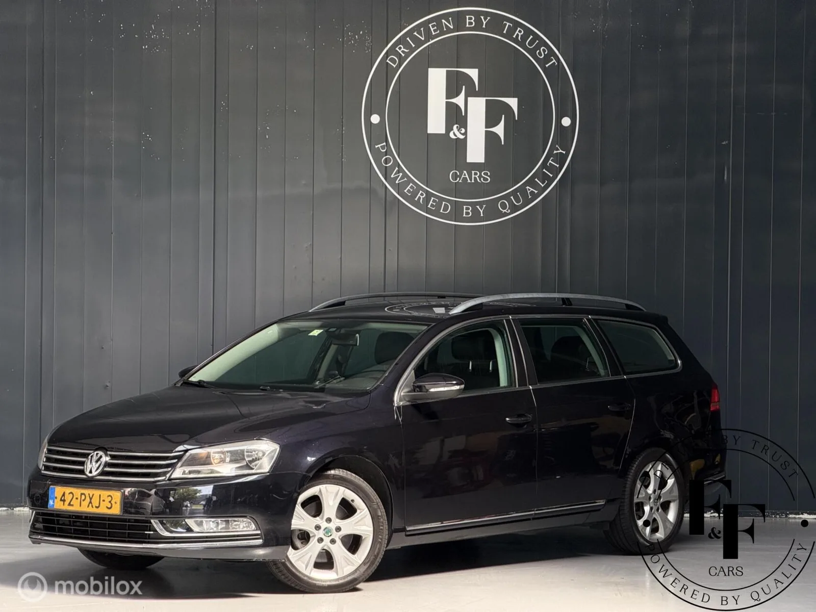 Volkswagen Passat (2011) — foto 1