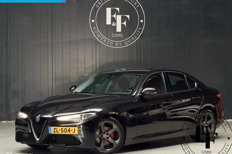 Alfa Romeo Giulia (2016)
