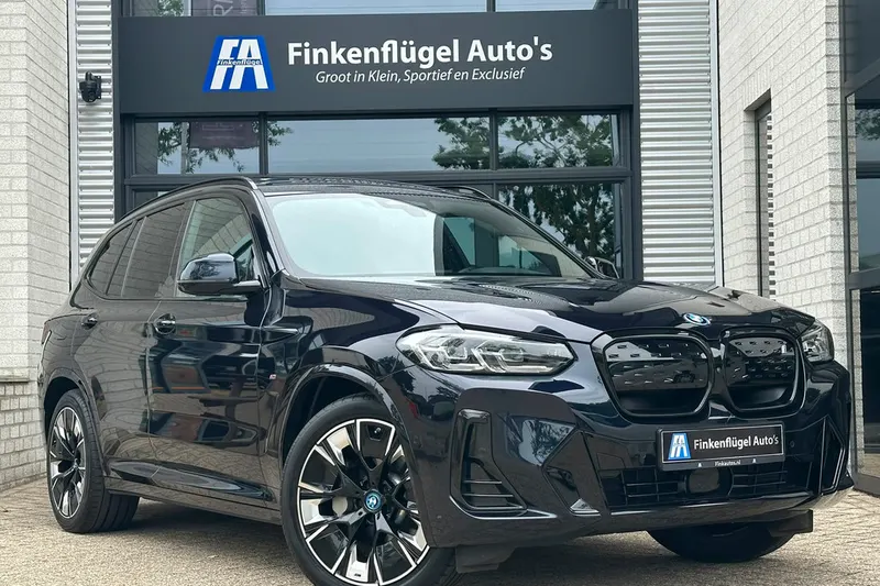 BMW iX3 (2022)