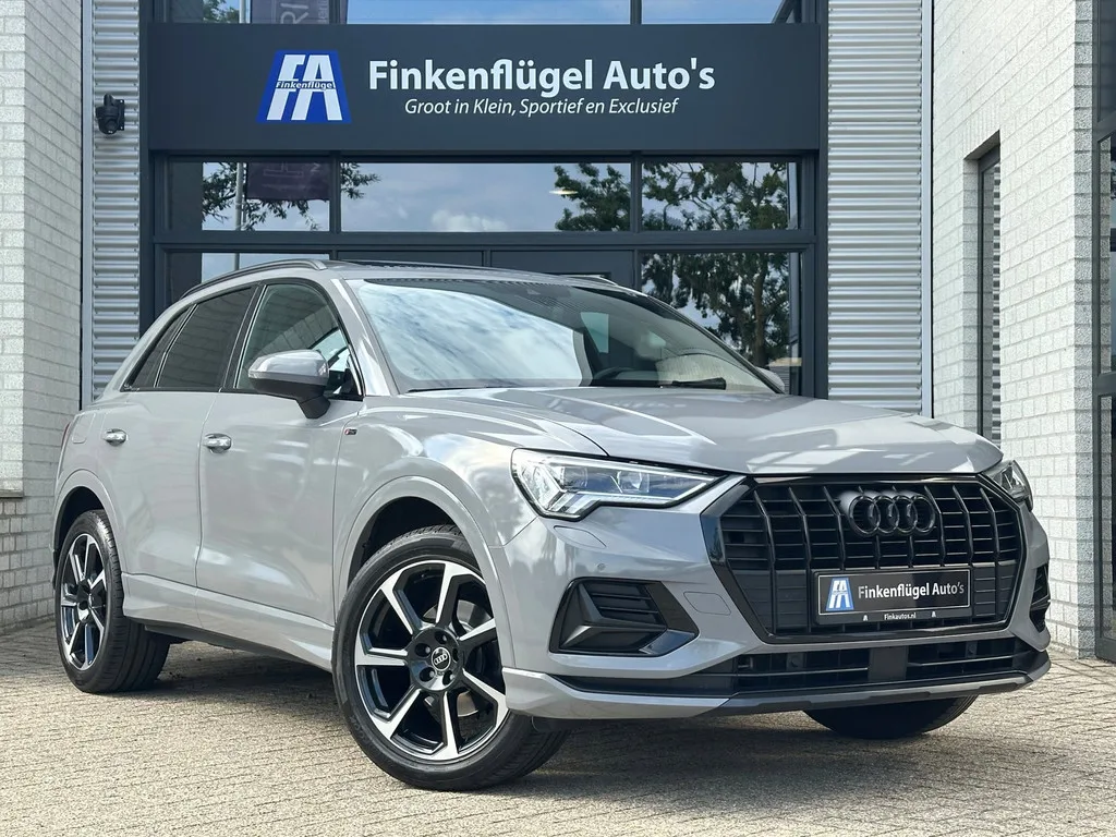 Audi Q3 (2019) — foto 1