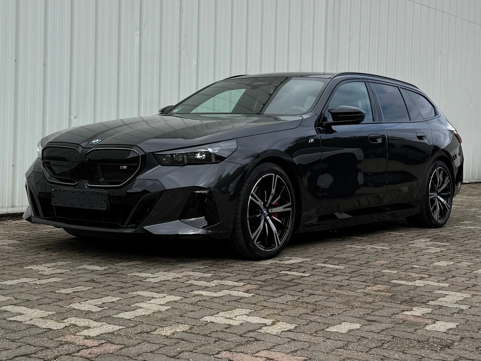 BMW i5 (2024) — foto 1