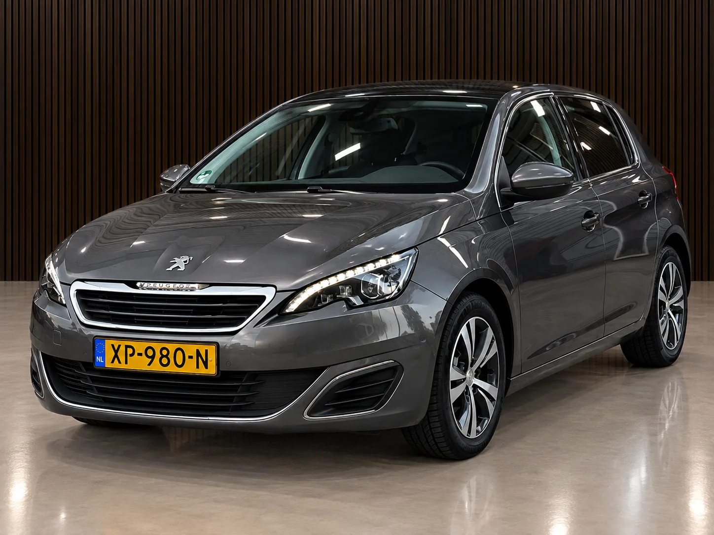 Peugeot 308 (2016) — foto 1