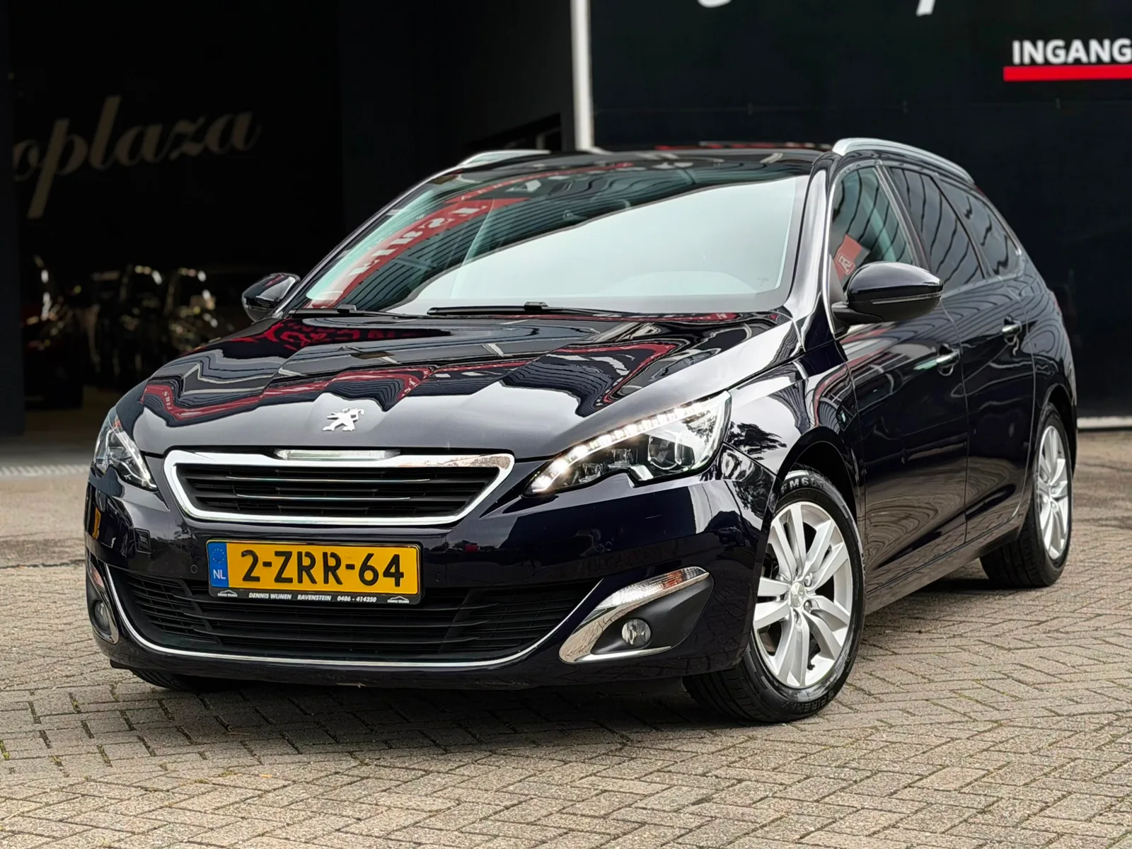 Peugeot 308 (2015) — foto 1