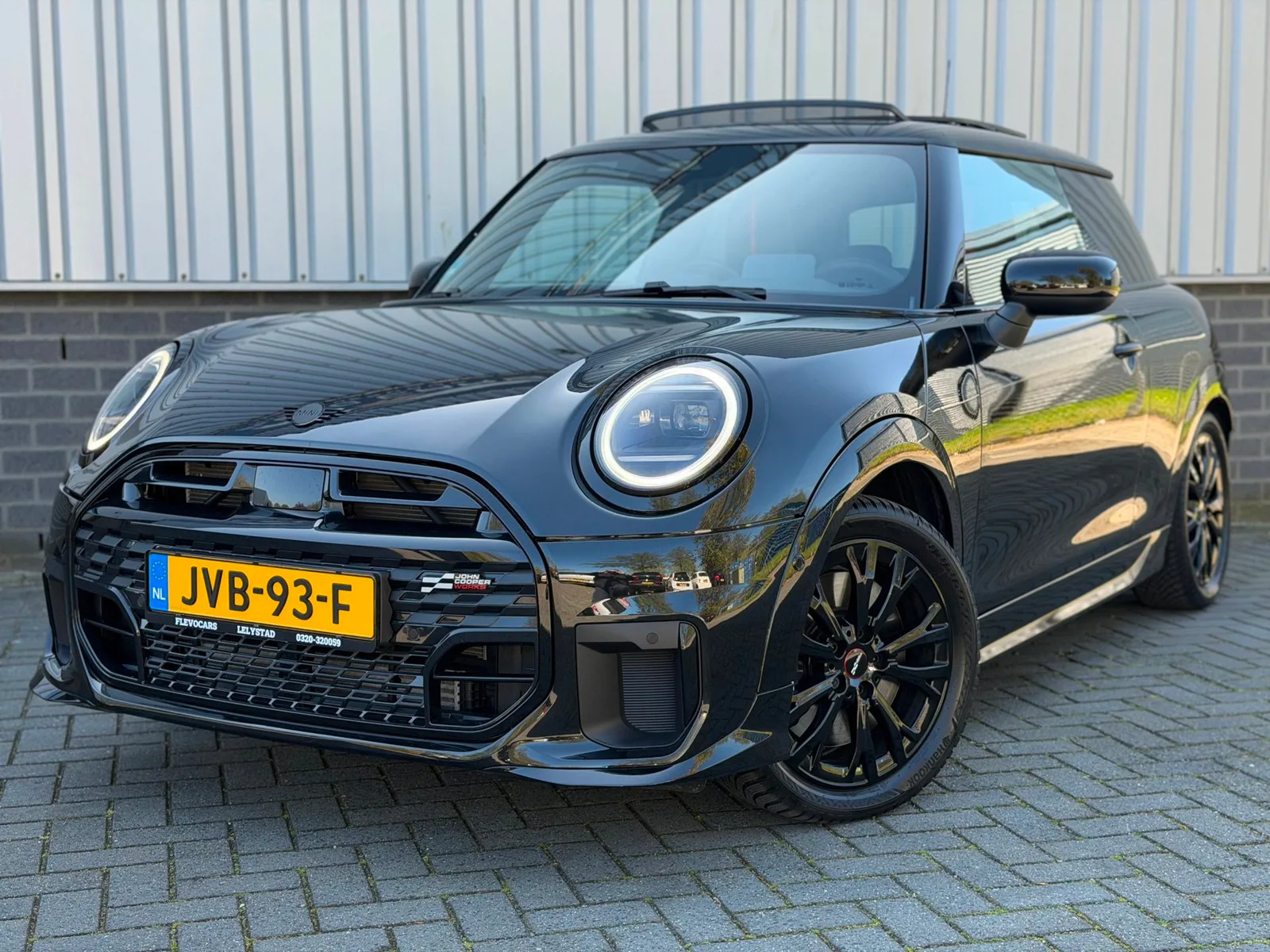 MINI Cooper (2024) — foto 1