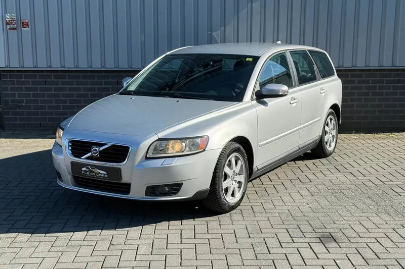 Volvo V50 (2008)