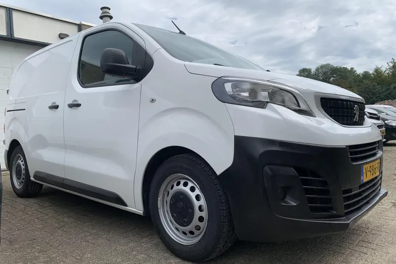 Peugeot Expert (2017)