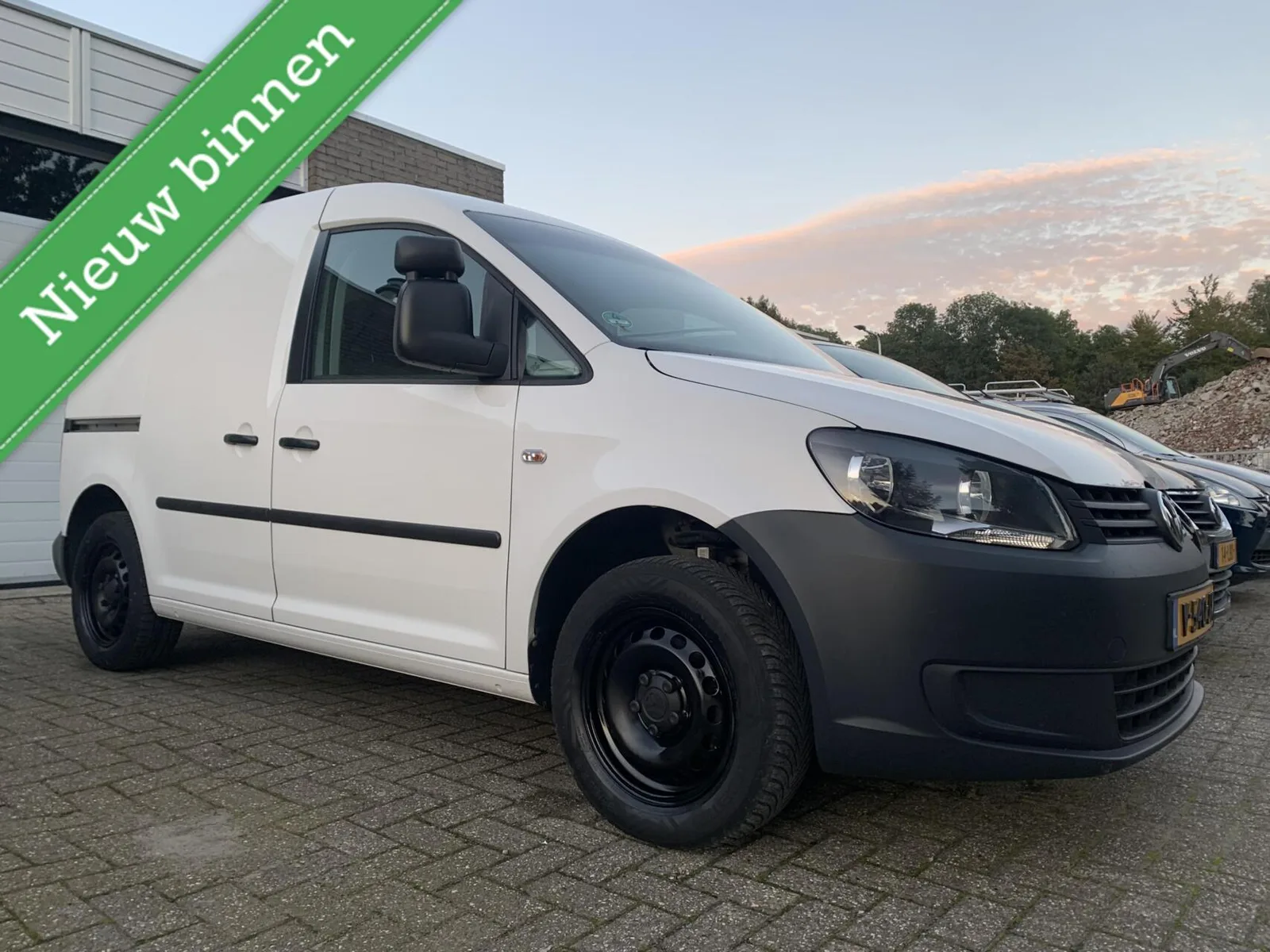 Volkswagen Caddy (2014) — foto 1