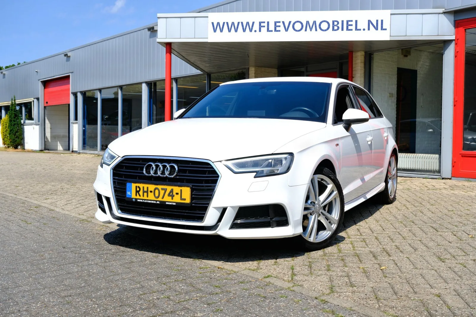 Audi A3 (2017) — foto 1