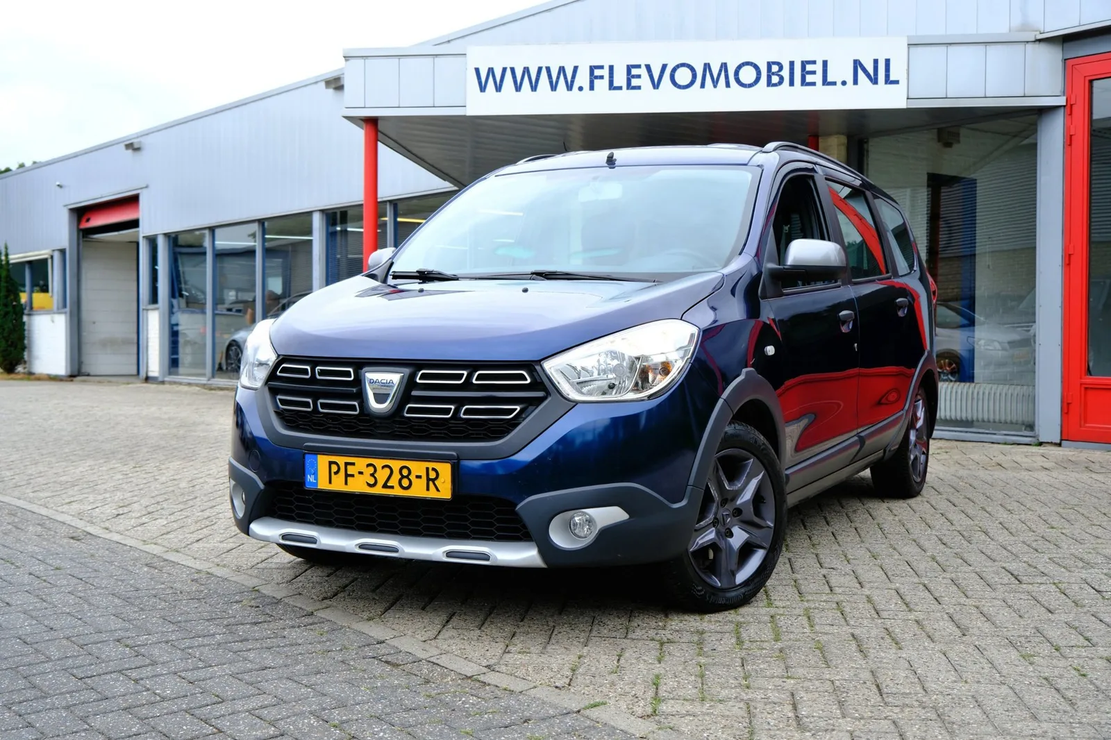 Dacia Lodgy (2017) — foto 1