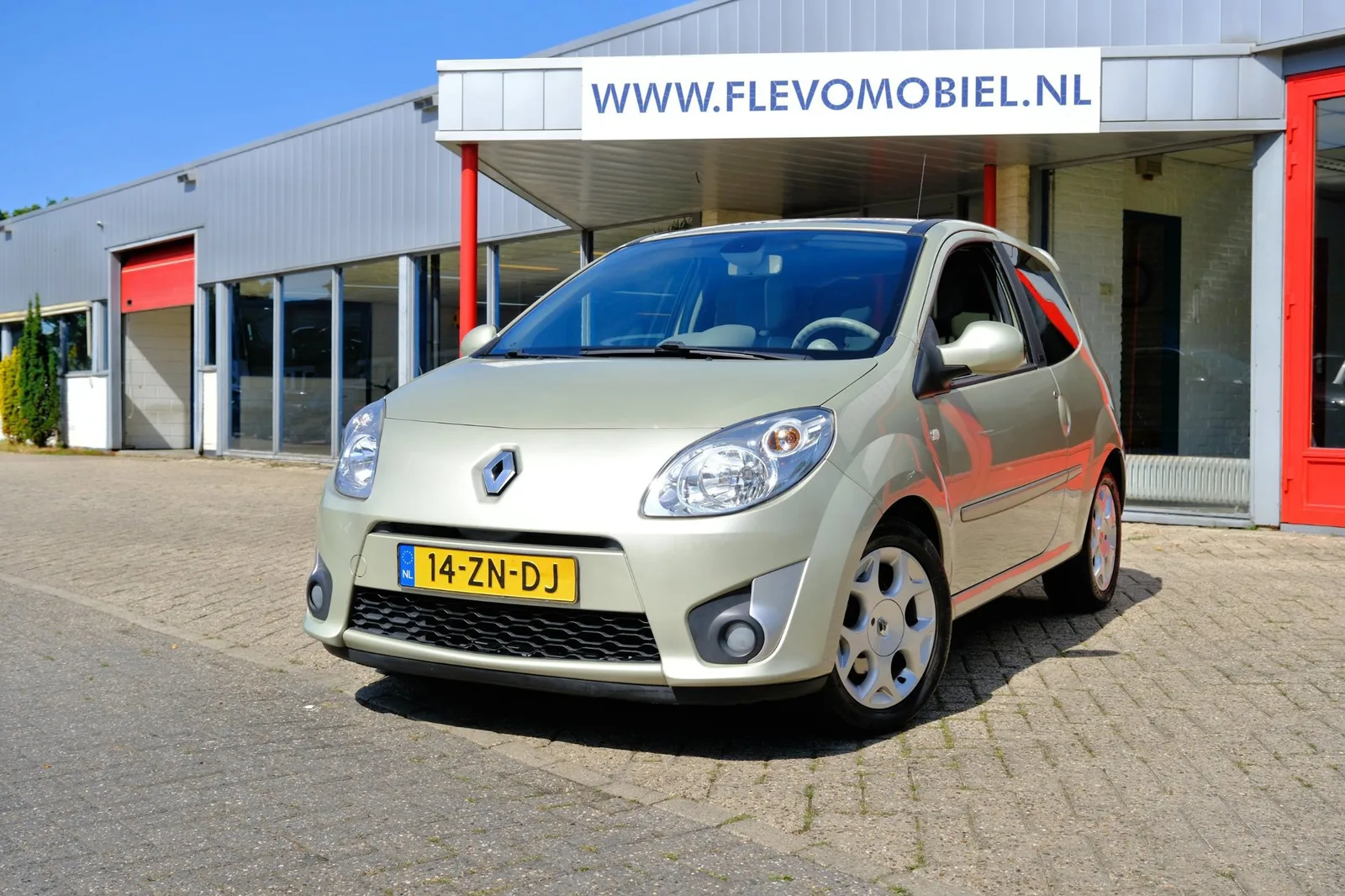 Renault Twingo (2008) — foto 1