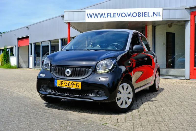 Smart ForFour (2016)