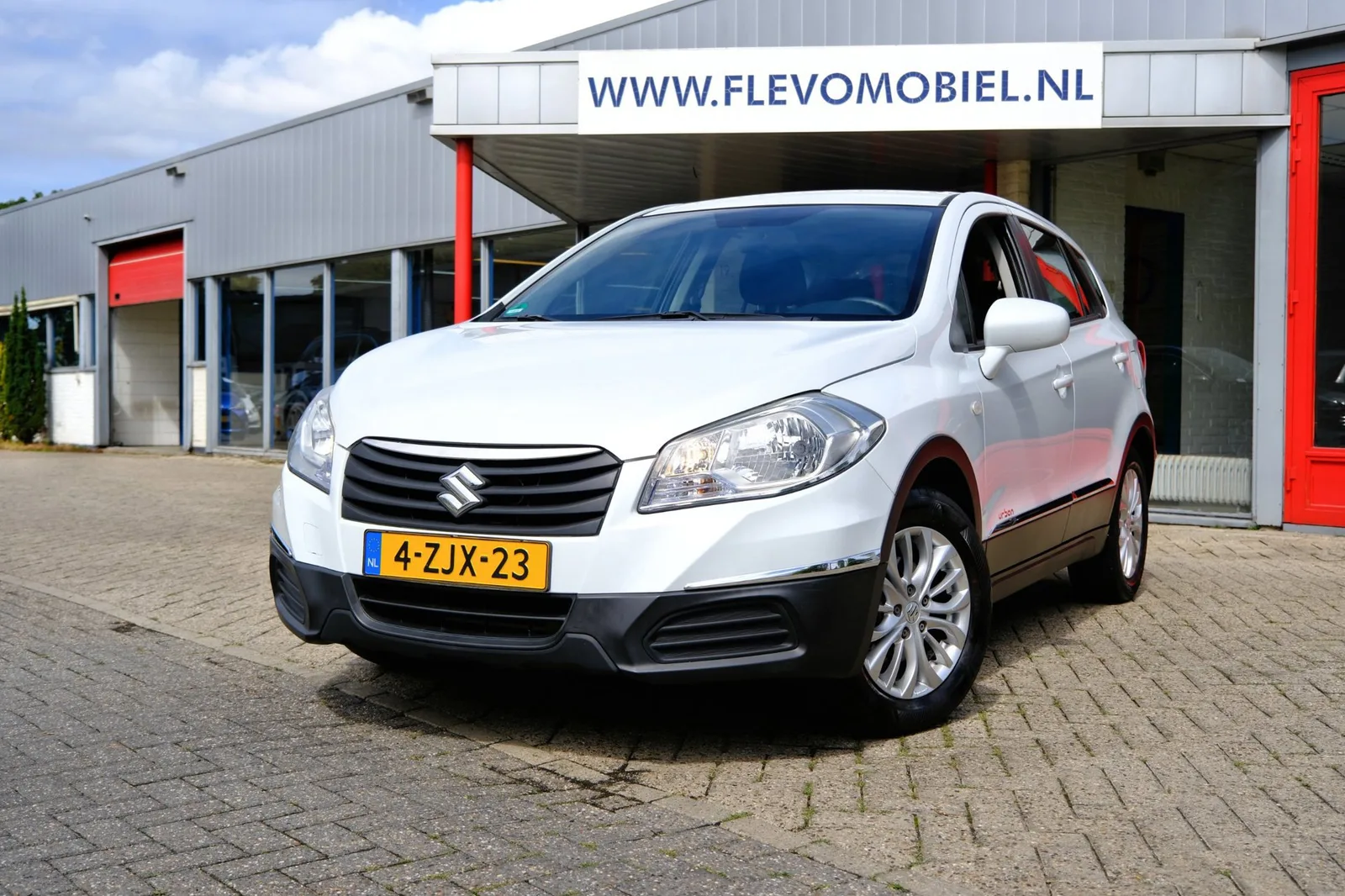 Suzuki SX4 S-Cross (2015) — foto 1