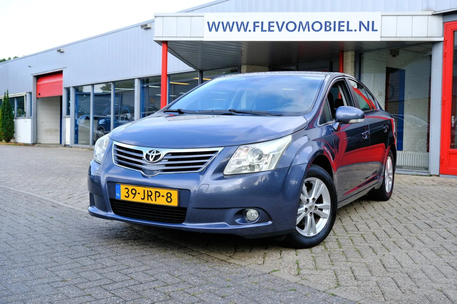 Toyota Avensis (2009) — foto 1