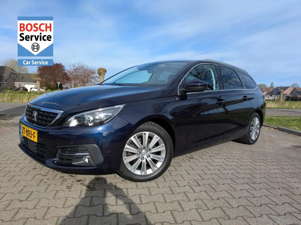 Peugeot 308 (2019) — foto 1