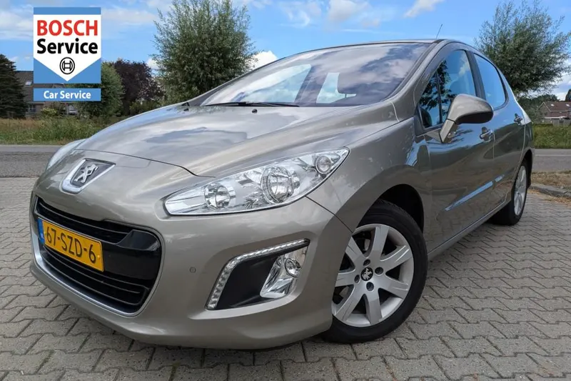 Peugeot 308 (2012)