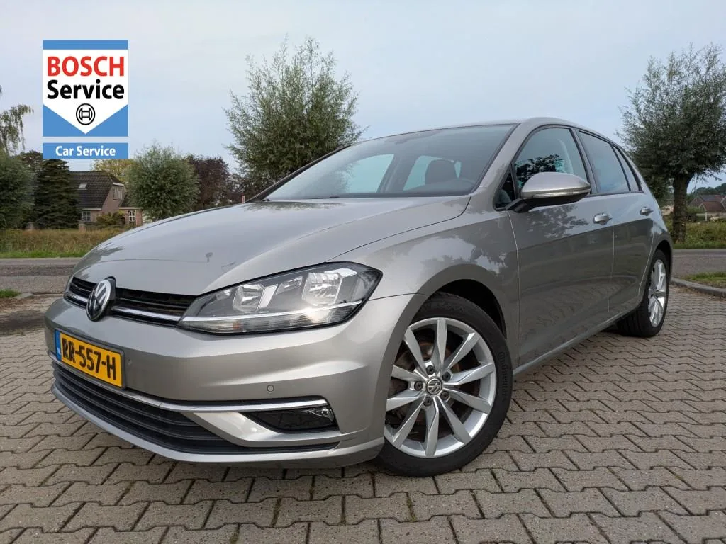 Volkswagen Golf (2018) — foto 1