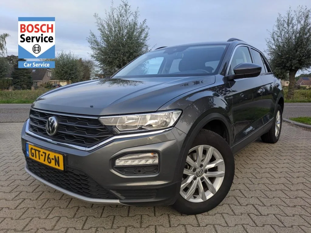 Volkswagen T-Roc (2019) — foto 1