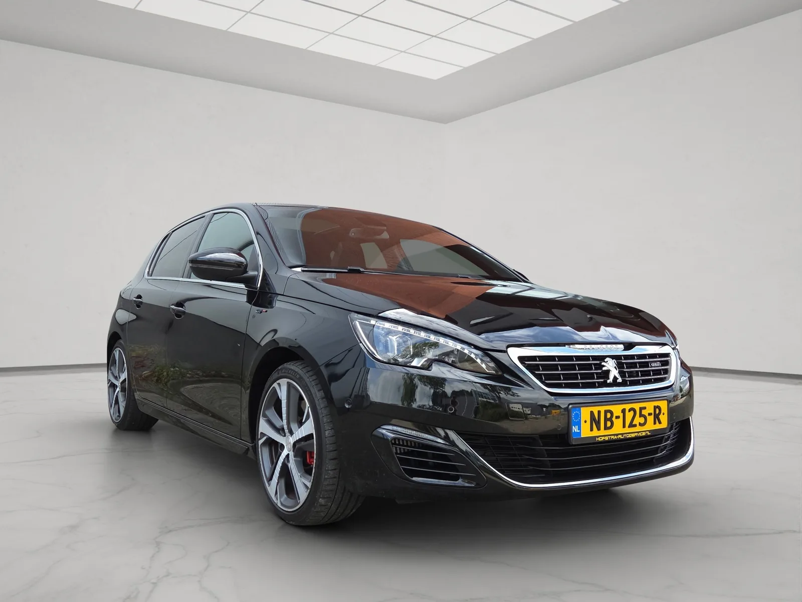 Peugeot 308 (2017) — foto 1