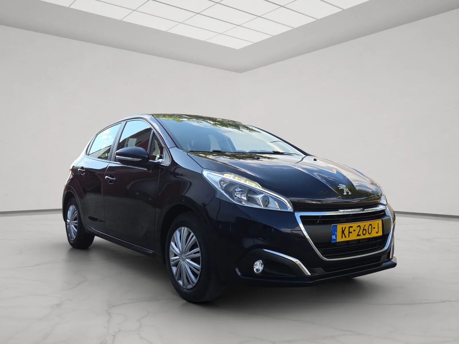 Peugeot 208 (2016) — foto 1