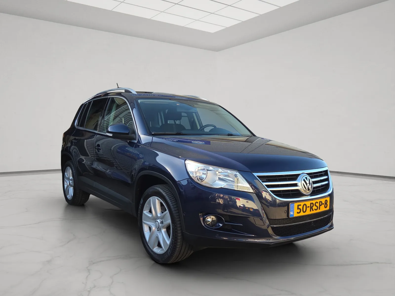 Volkswagen Tiguan (2011) — foto 1