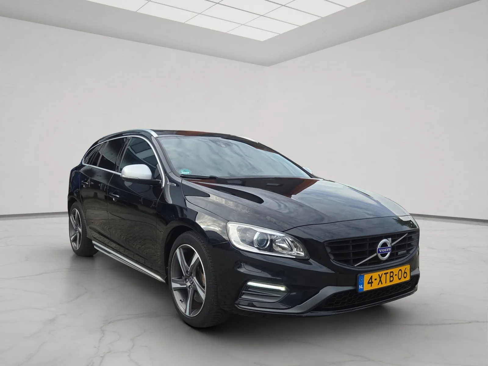 Volvo V60 (2014) — foto 1