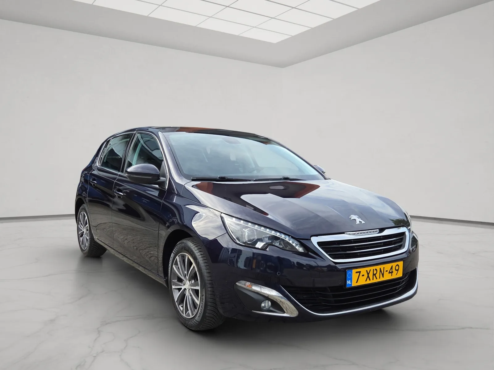 Peugeot 308 (2014) — foto 1