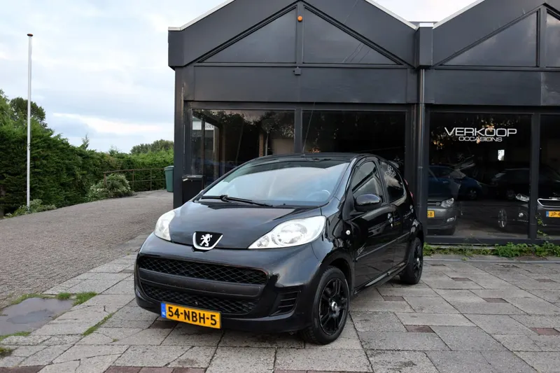 Peugeot 107 (2010)