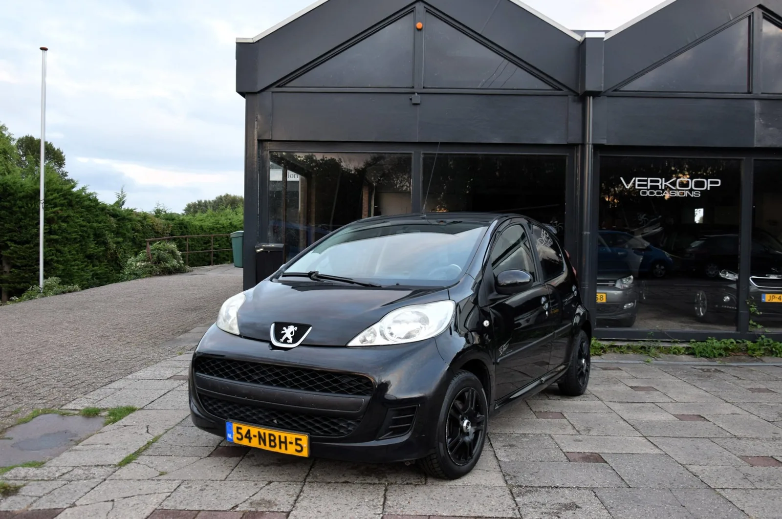Peugeot 107 (2010) — foto 1