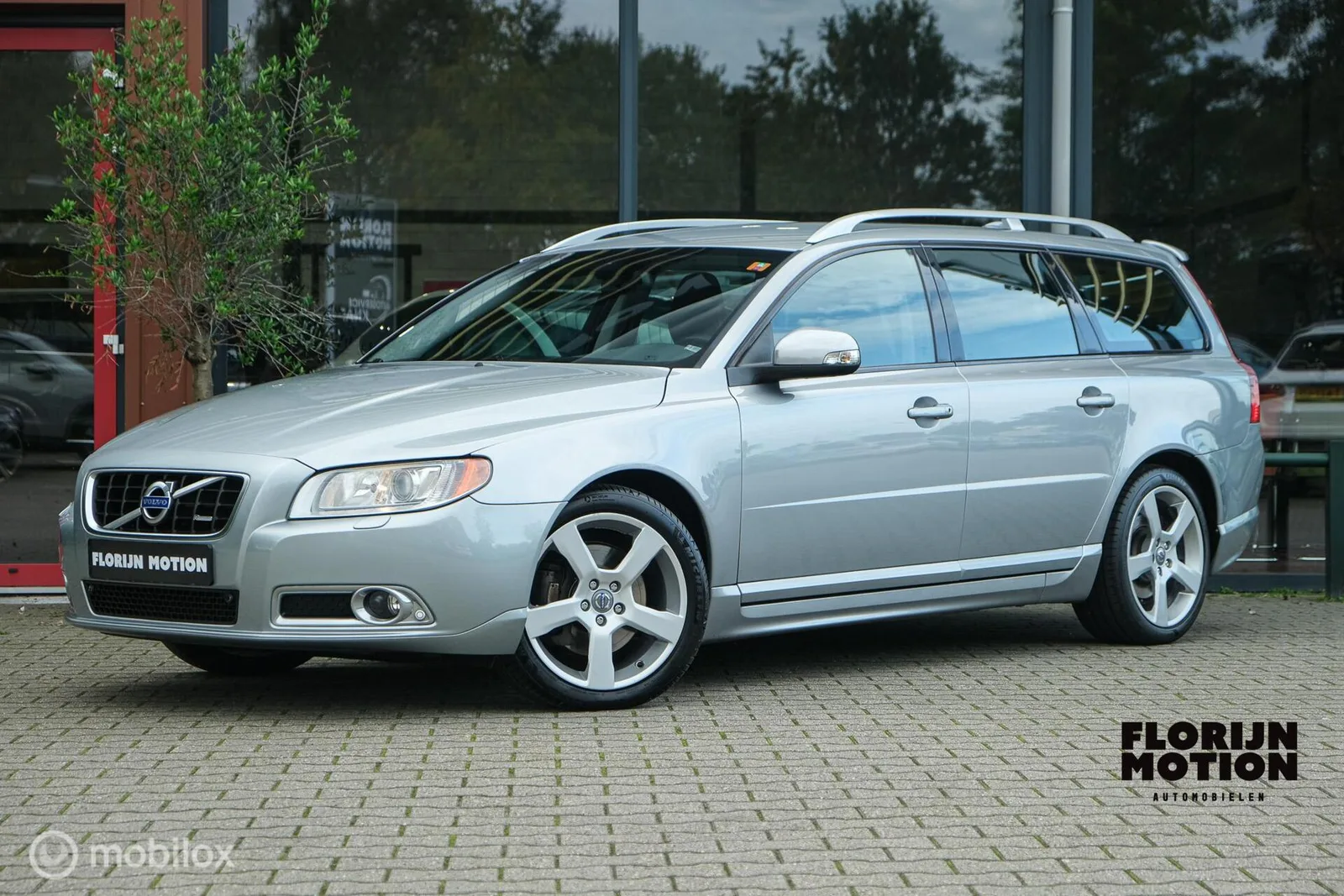 Volvo V70 (2011) — foto 1
