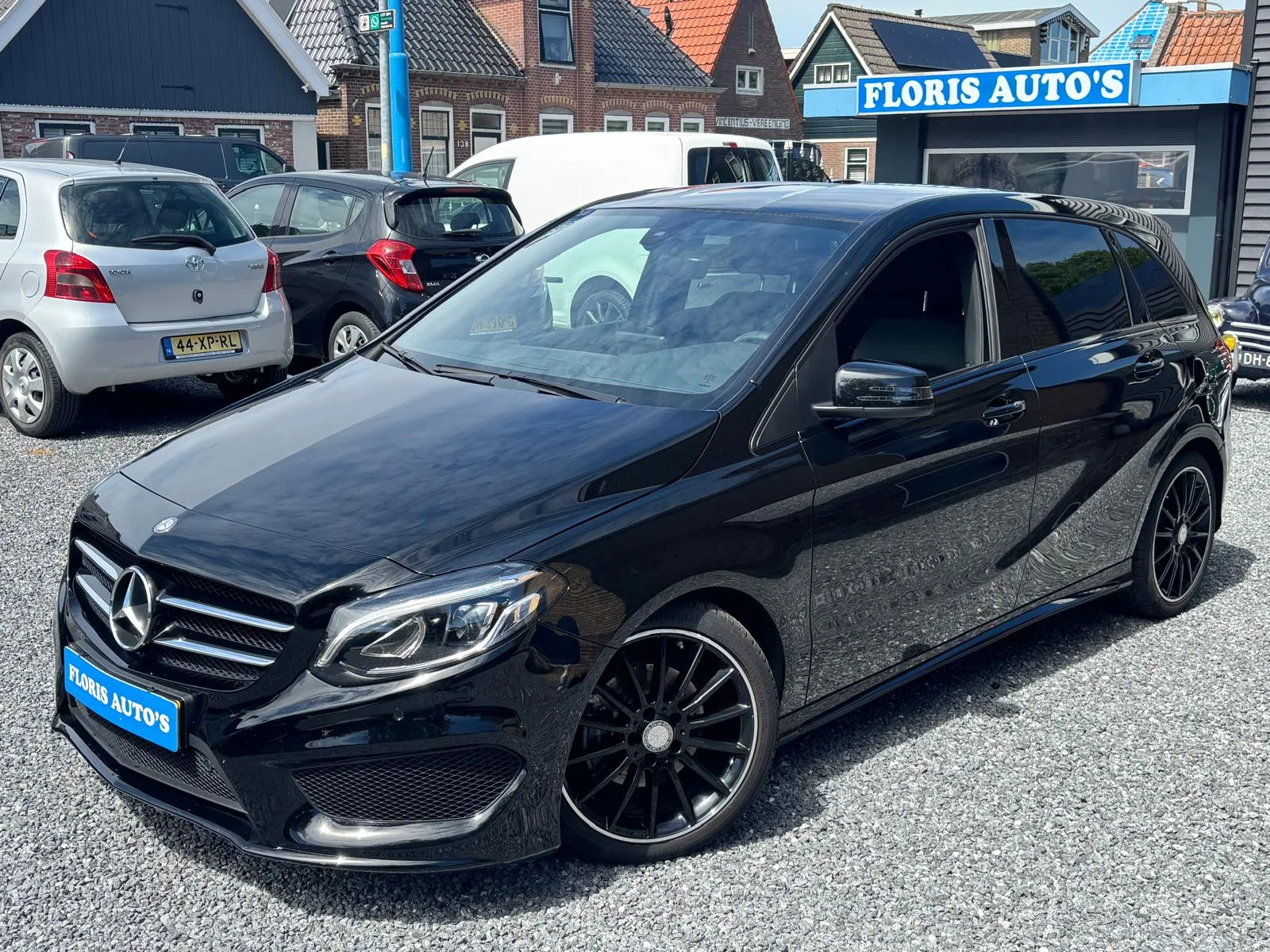 Mercedes-Benz B-Klasse (2016) — foto 1