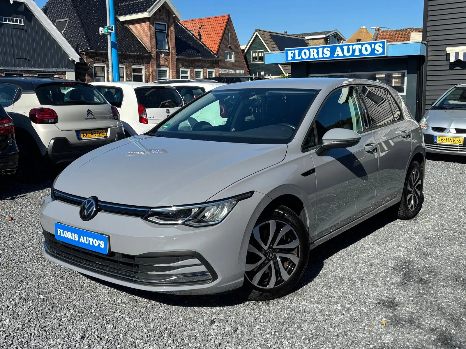 Volkswagen Golf (2022) — foto 1