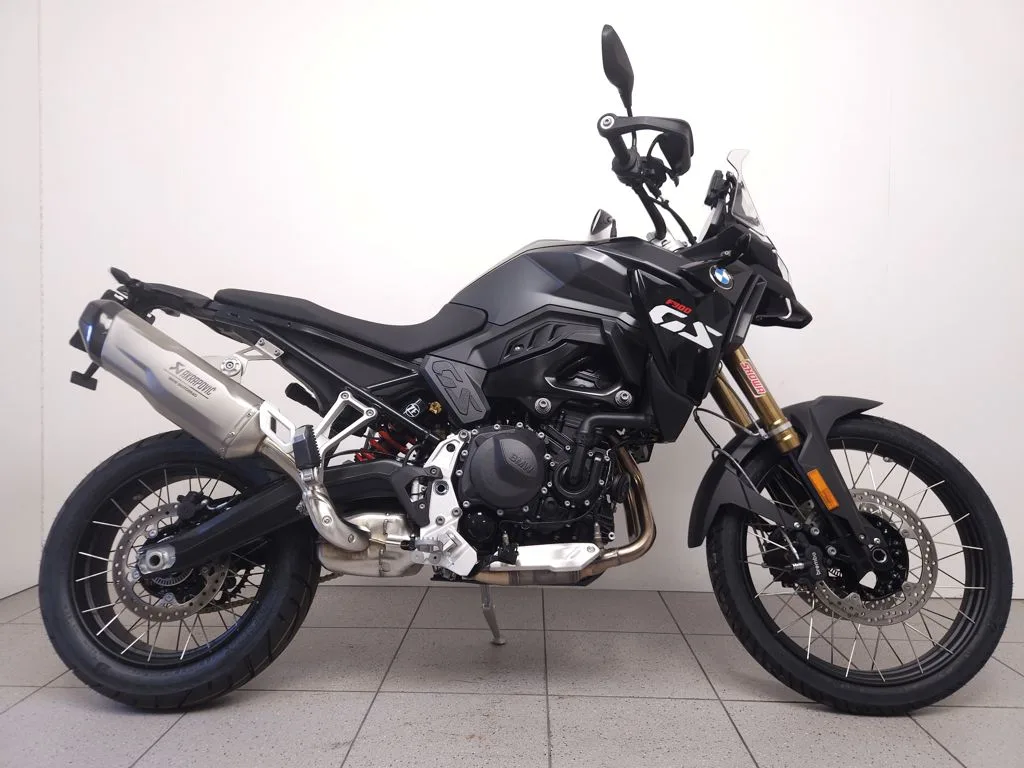 BMW F 900 GS (2026) — foto 1