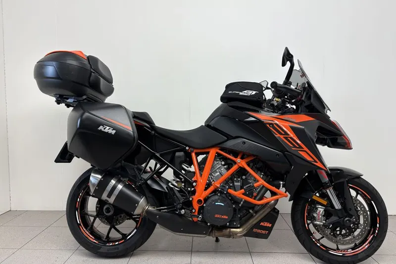 KTM 1290 Super Duke GT (2019)
