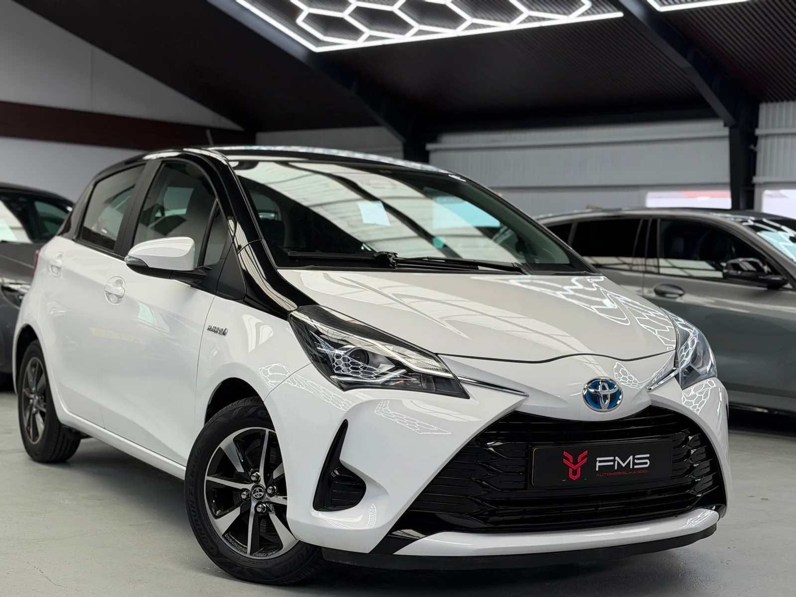 Toyota Yaris (2019) — foto 1