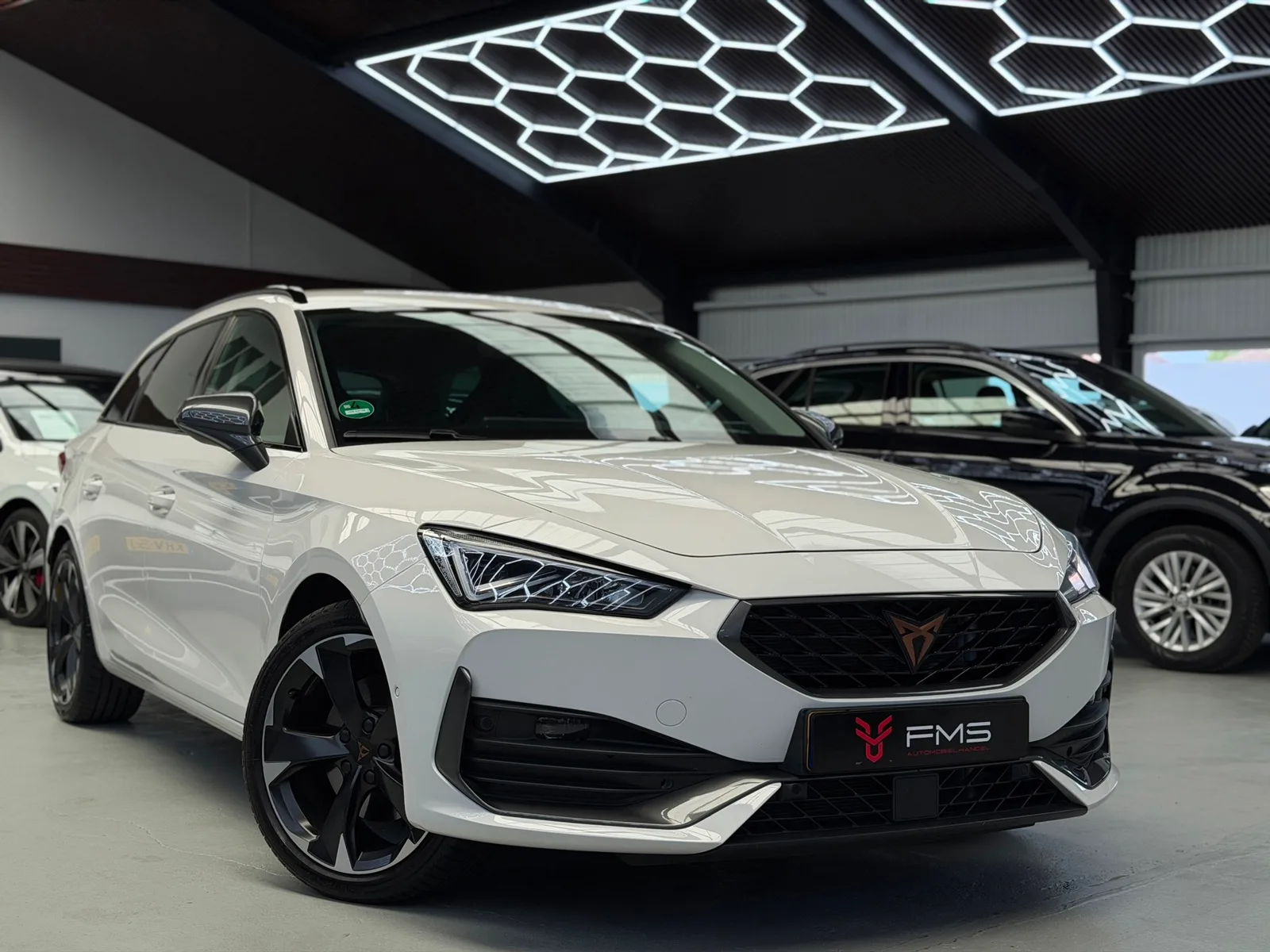 CUPRA Leon Sportstourer (2023) — foto 1