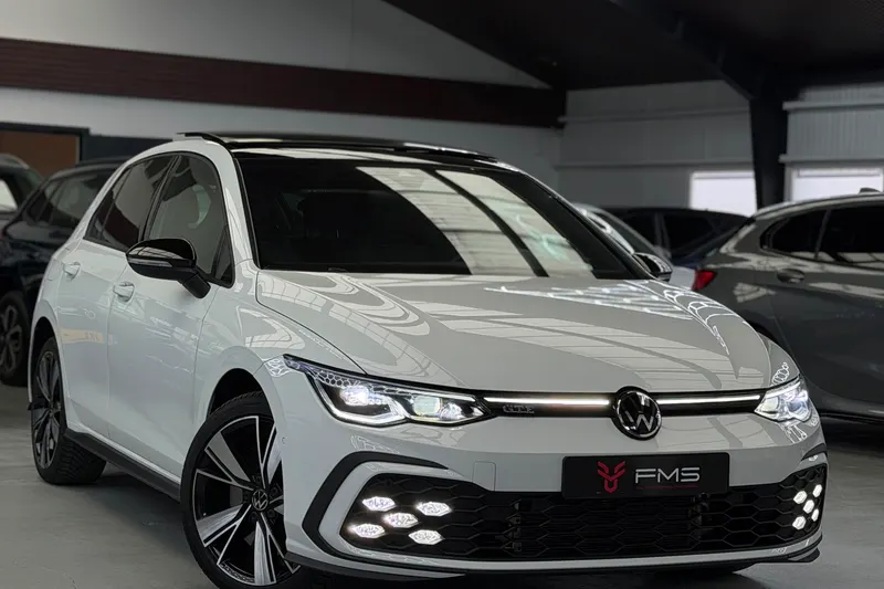 Volkswagen Golf (2024)