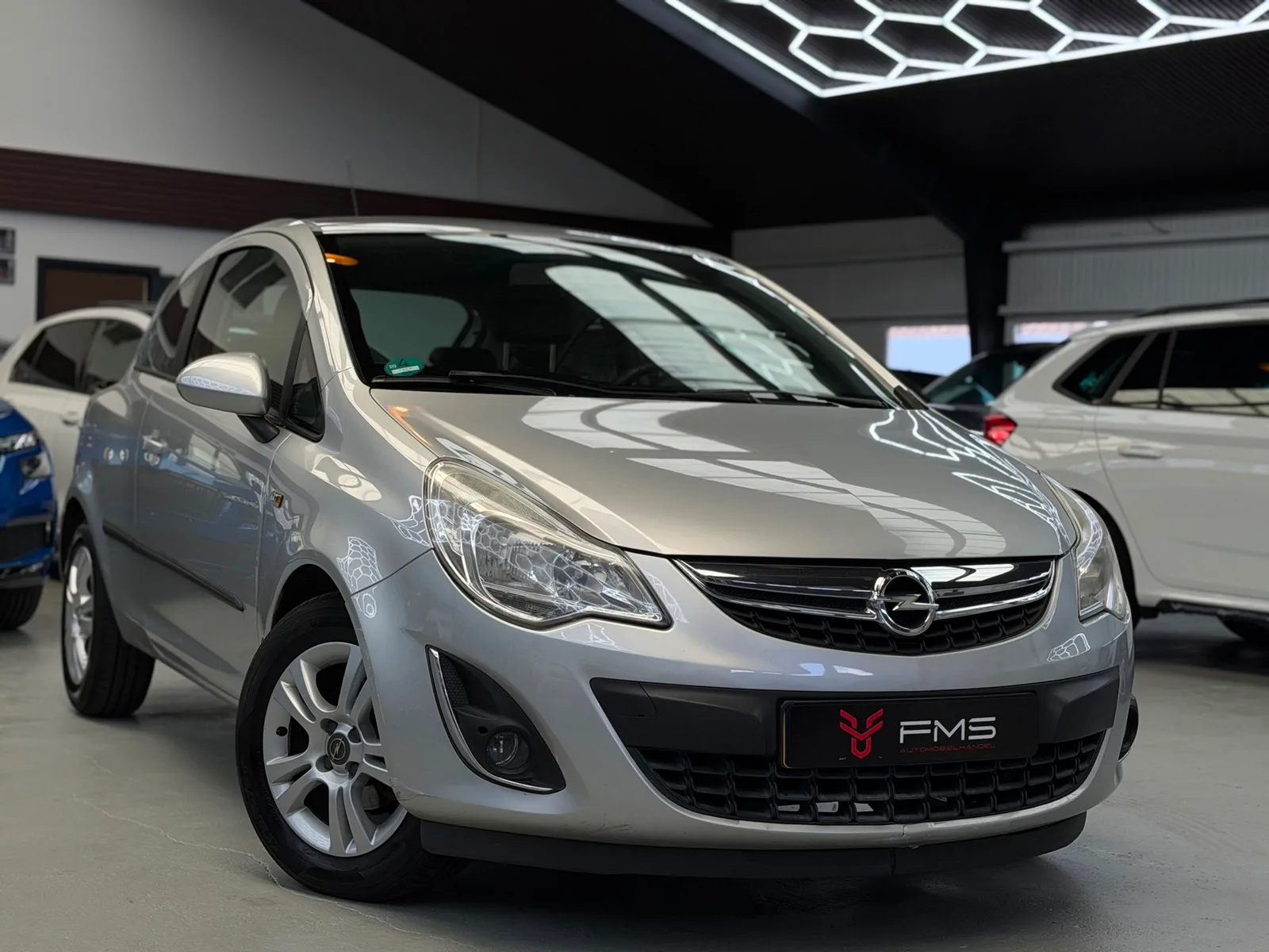 Opel Corsa (2013) — foto 1