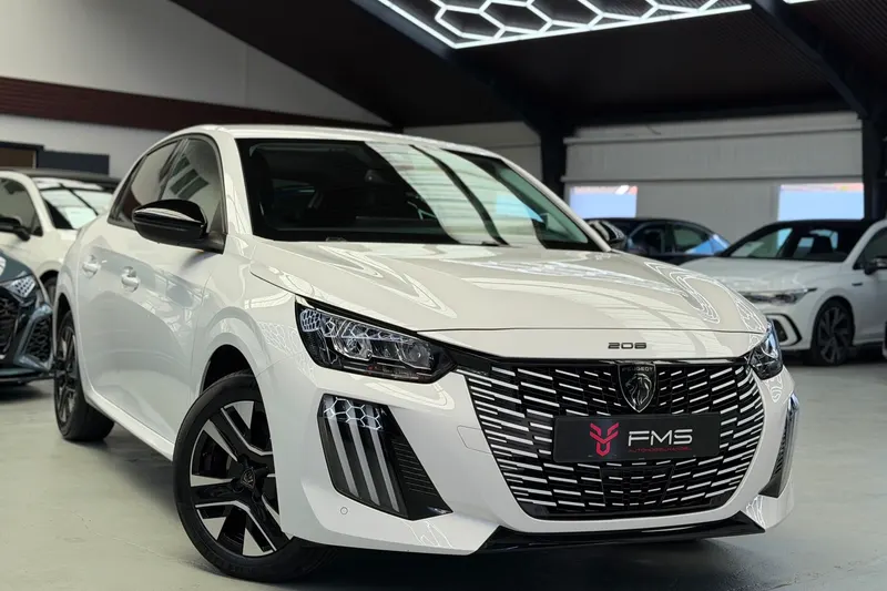 Peugeot 208 (2024)
